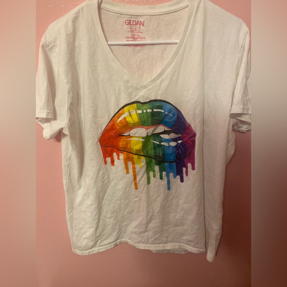 Colorful Lip T-shirt, Must have for the summer ,XL